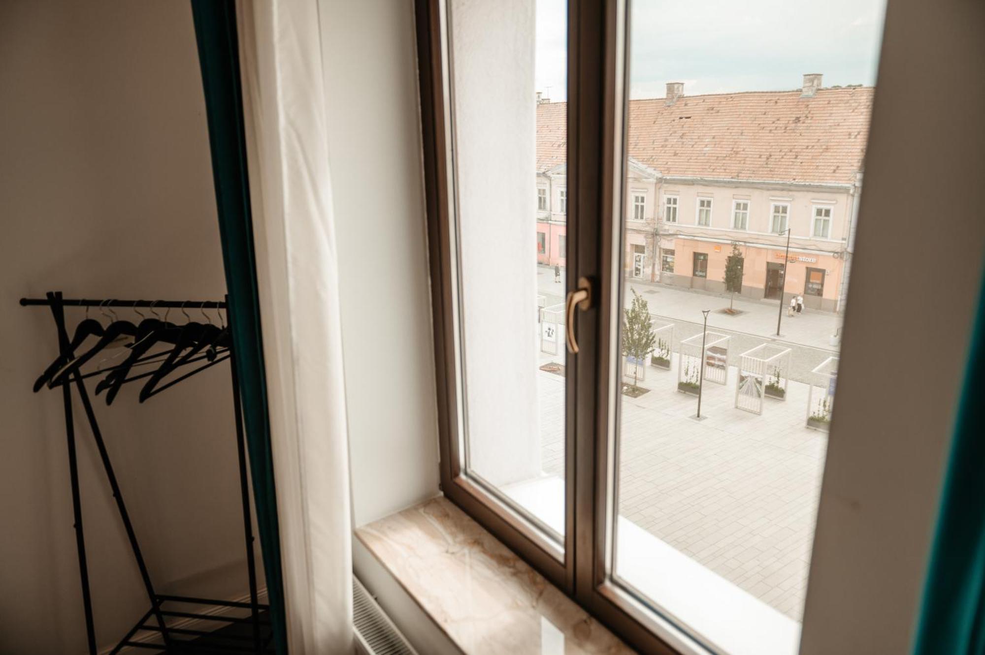 Central Nest Turda Exterior photo
